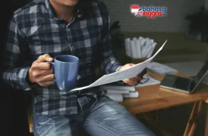 Bahasa Inggris adalah bahasa internasional yang digunakan secara luas di seluruh dunia. Kemampuan untuk berbicara dan menulis dalam bahasa Inggris menjadi semakin penting dalam era globalisasi saat ini, terutama dalam bisnis dan karir. Namun, belajar bahasa Inggris dapat menjadi tantangan bagi beberapa orang, terutama jika mereka tidak memiliki akses ke lingkungan yang mendukung atau tidak tahu cara yang tepat untuk mempelajarinya.